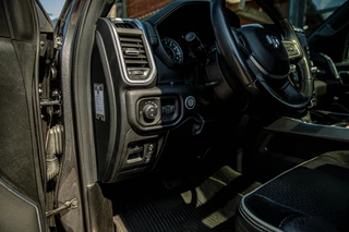 Dodge Ram 1500 2022 - 5.7 V8 4x4 Crew Cab Laramie image 21
