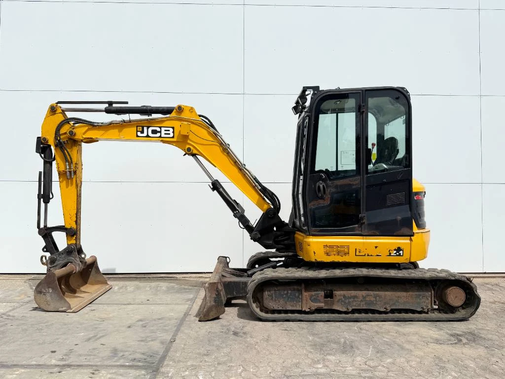 JCB 2018 - 48Z-1 - Hammer Lines / Quick Coupler afbeelding 1