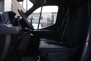 Renault Master 2024 - T35 2.0 dCi 170pk L2H2 Extra - 2x Schuifdeur - Navigatie - Blind Spot - Camera - Stoelverwarming - Verwarmde voorruit - Rijklaar immagine 8