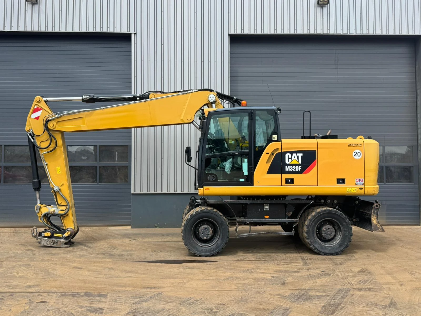 Caterpillar M320F 2017 zdjęcie 1