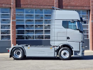 MAN TGX 2026 - 18.520 GX - D30 - Retarder - Full air - Night clima - Navi - 2x tank bild 8