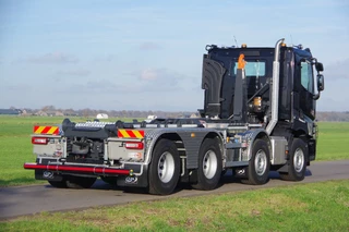 Renault C520 2025 - 8x4 WSG met 30-tons AJK haakarm bild 2