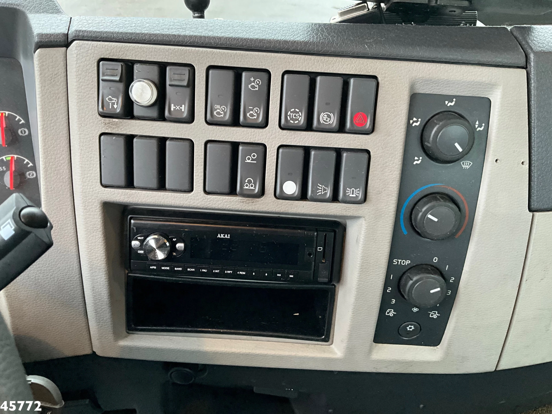Volvo FE 300 Multilift 21 Ton haakarmsysteem Just 25.868 km! Like New! 2009 image 15