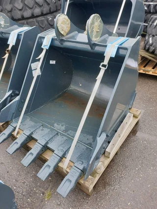 Hyundai N/A - Excavator digging bucket 140, 61K4-30101 image 4