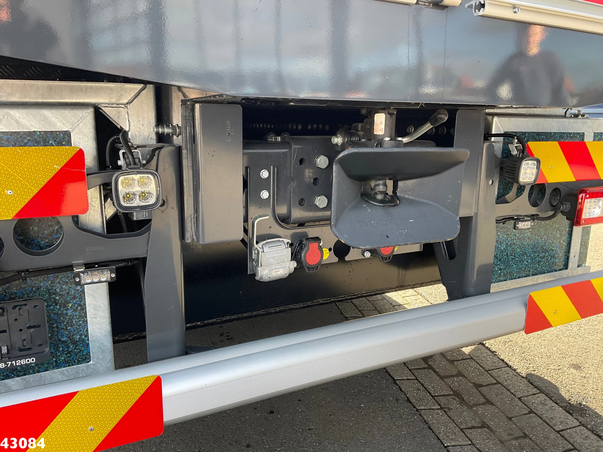 Volvo FH 2024 - 540 10x4 Fassi 215 Tonmeter laadkraan + Fly-Jib NEW AND UNUSED! obrázek 11
