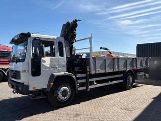 Volvo FL220 2003 - N/A imagem 6