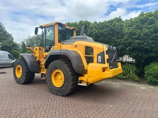 Volvo N/A 2017 - L120 H zdjecie 4