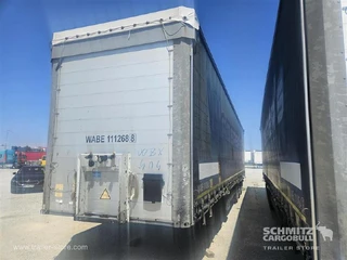 Schmitz Cargobull Semitrailer Curtainsider Mega 2017 te koop