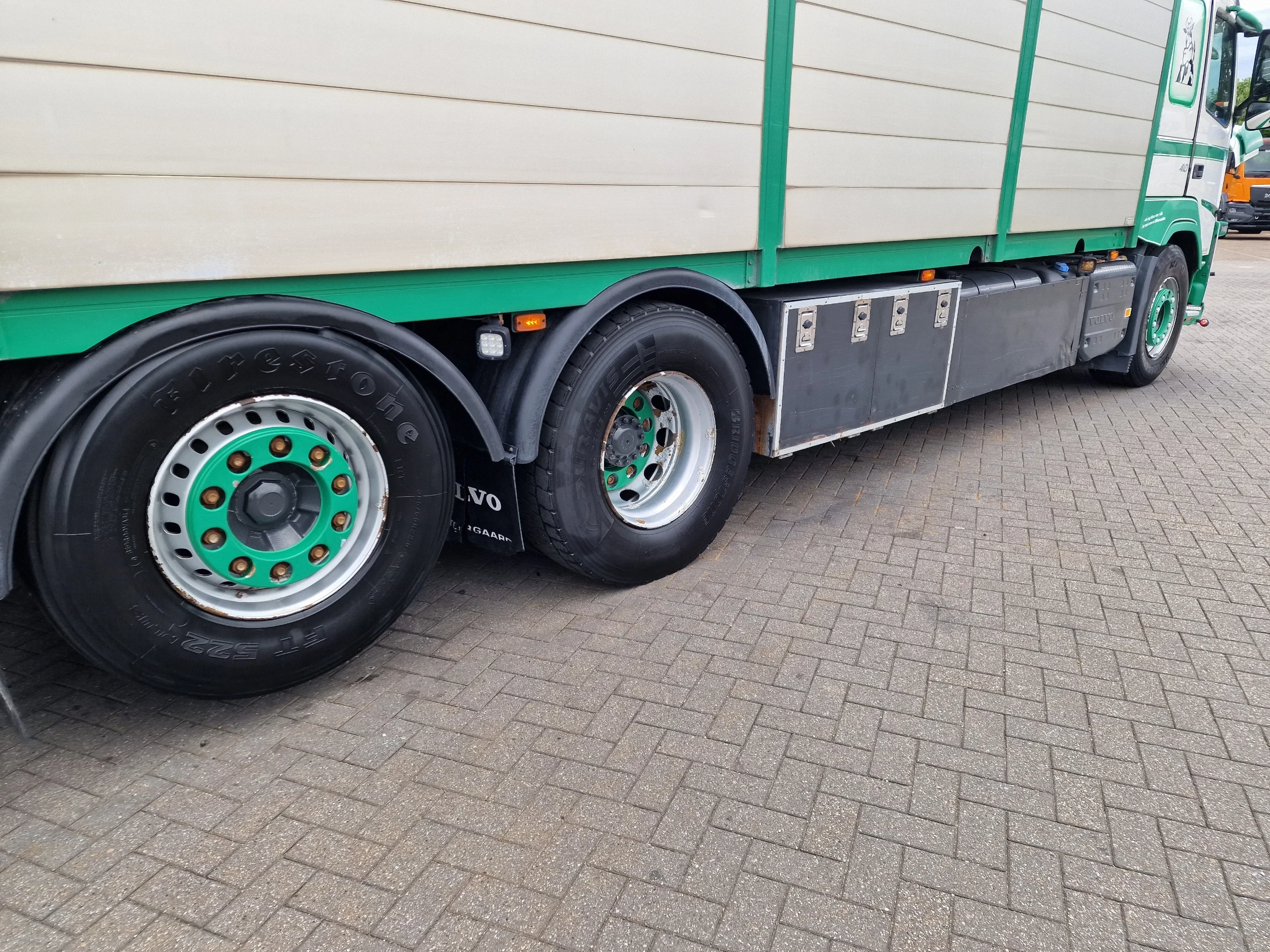 Volvo FM 2014 - 410 Globetrotter 6x2*4 - Livestock - Euro 6 - Steering axle zdjęcie 28