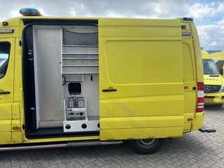 Mercedes-Benz Sprinter 2017 - 319CDI L2H2 AMBULANCE AUTOMAAT V6 MOTORSCHADE immagine 6