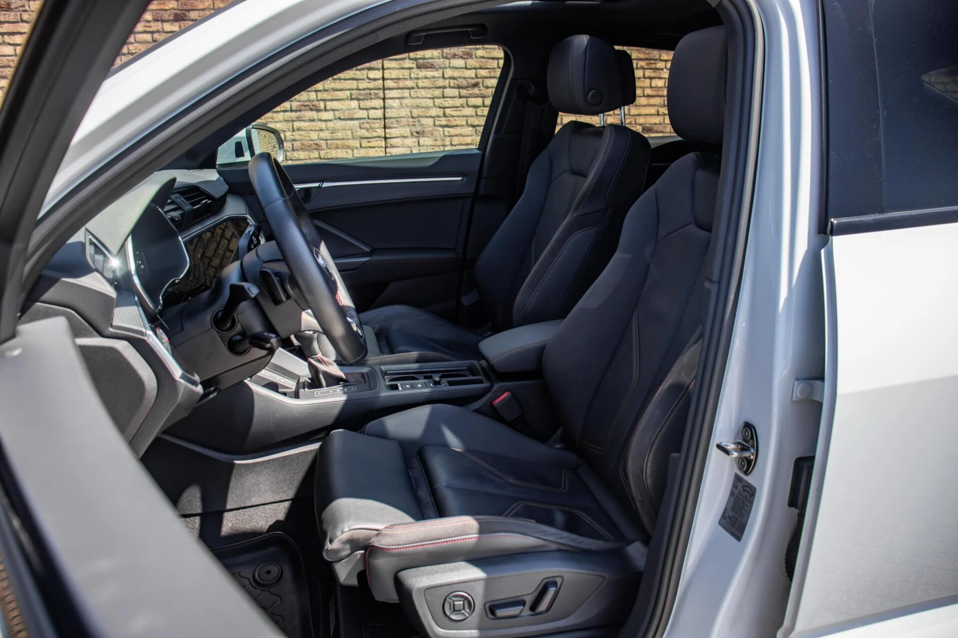 Audi Q3 2021 - 45 TFSI e 3x S-Line, VOL!, Pano, Leder, B&O, Ambient afbeelding 11