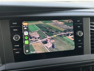 Volkswagen Transporter 2020 - 2.0 TDI 150 PK 4-MOTION 6.1 / L2H1 / 1e EIG. / 4x4 / TREKHAAK / ACHTERKLEP / INRICHTING / AIRCO / CRUISE / NAVI / APPLE CARPLAY obrazek 16