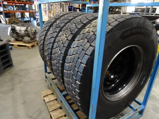 - Geen producent - - MICHELIN 315/80 te koop