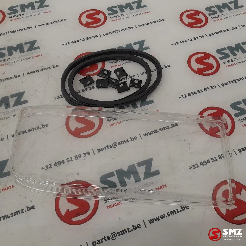 Mercedes-Benz - Koplamp rechts mercedes axor a0008264310 image 1