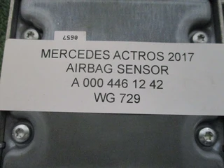 Mercedes-Benz Actros - A 000 446 12 42 AIRBAG REGELEENHEID imagen 2 miniatura