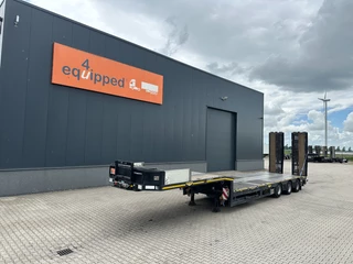 Broshuis N/A 2017 - 3ABSD Lowloader 3-axle / GVW: 59.000kg / Neck: 23.000kg / hydraulic steering + ramps + loading table / 4.60m extendable / winch / liftaxle image 69