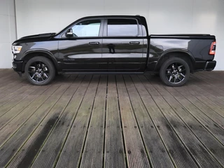 Dodge Ram 1500 2021 - 5.7 V8 4x4 Crew Cab Laramie obrazek 2