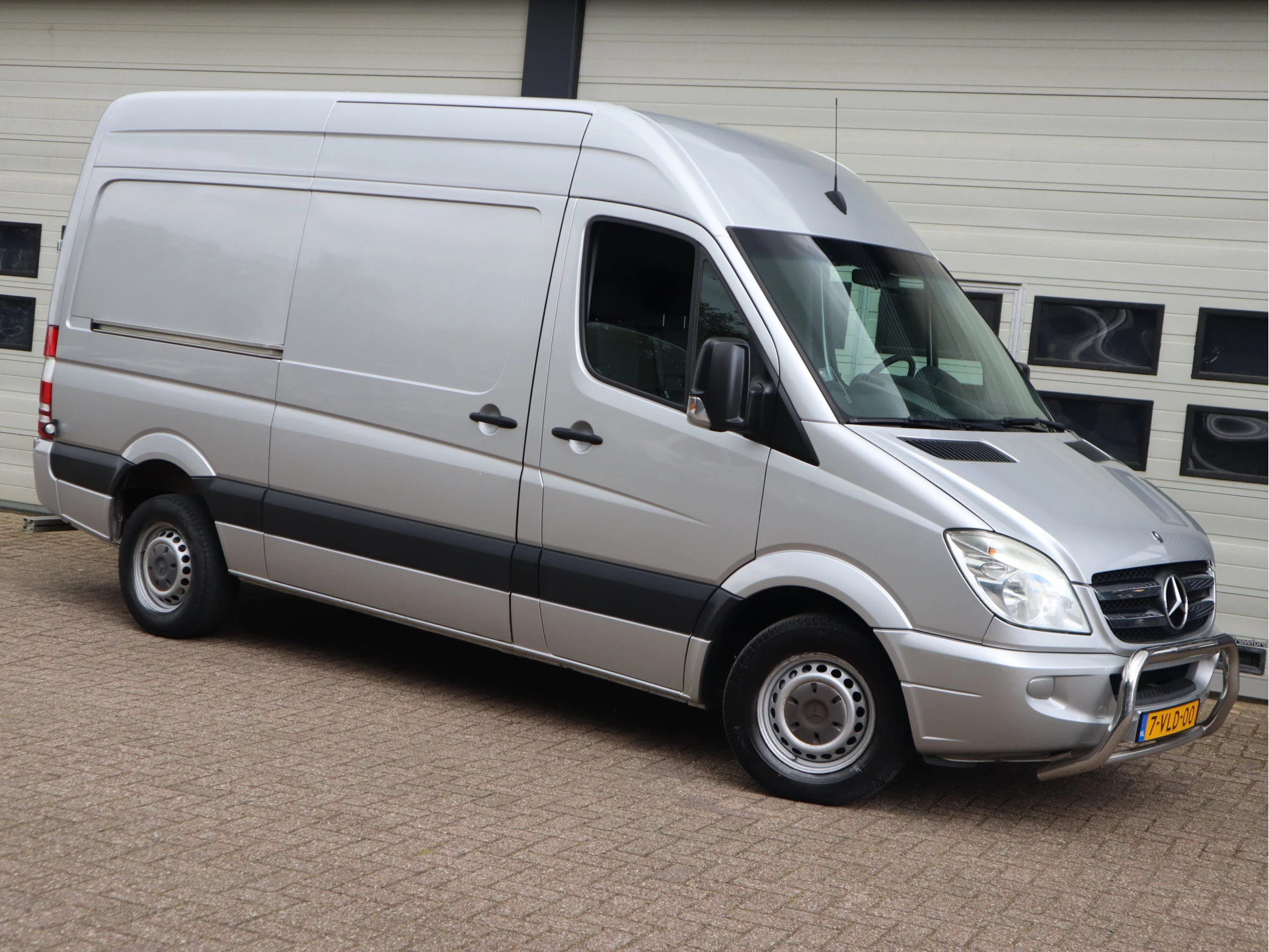 Mercedes-Benz Sprinter 2011 - 319 CDI 3.0 V6 Automaat Euro 5 - L2H2 - Trekhaak 3,5t KG - Cruise - Airco zdjęcie 6