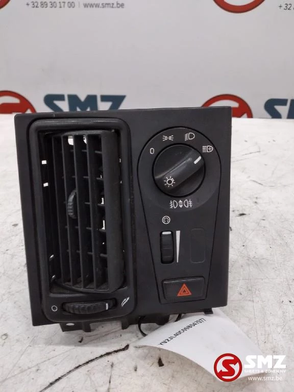 Volvo 2009 - Occ ventilatierooster + koplampschakelaar Volvo afbeelding 1