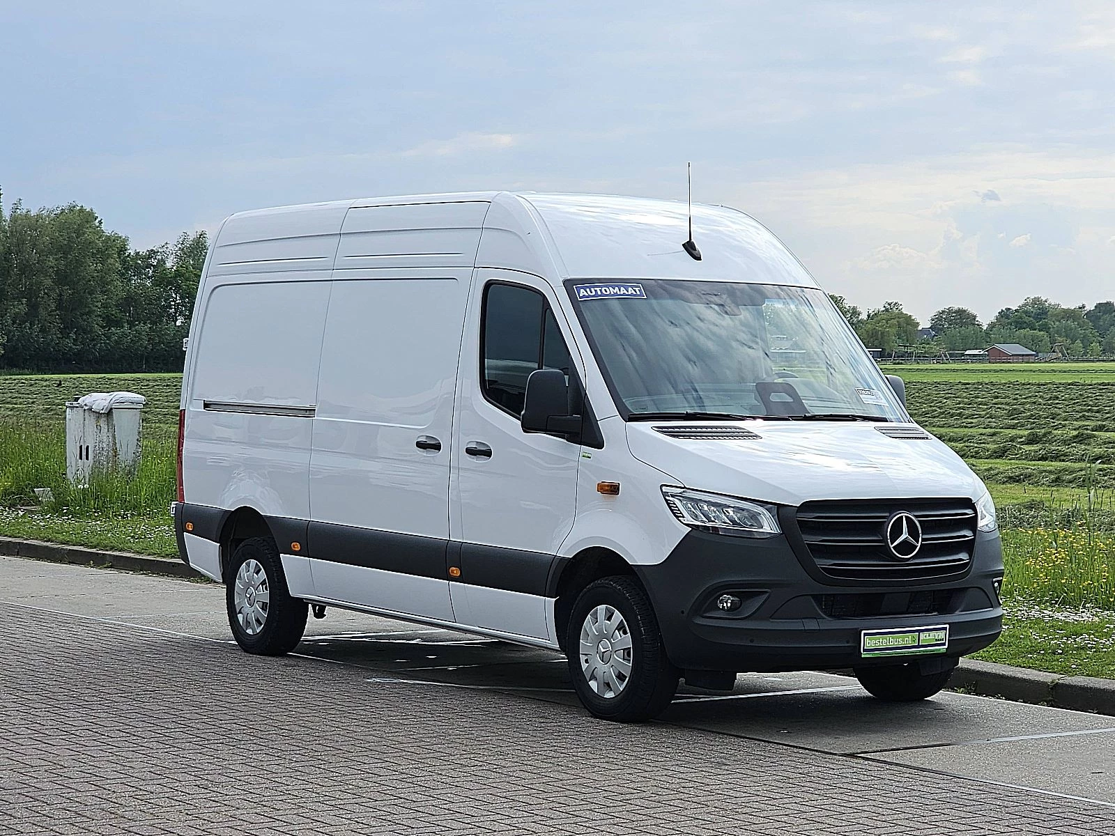 Mercedes-Benz Sprinter 2024 - 317 obrázek 5