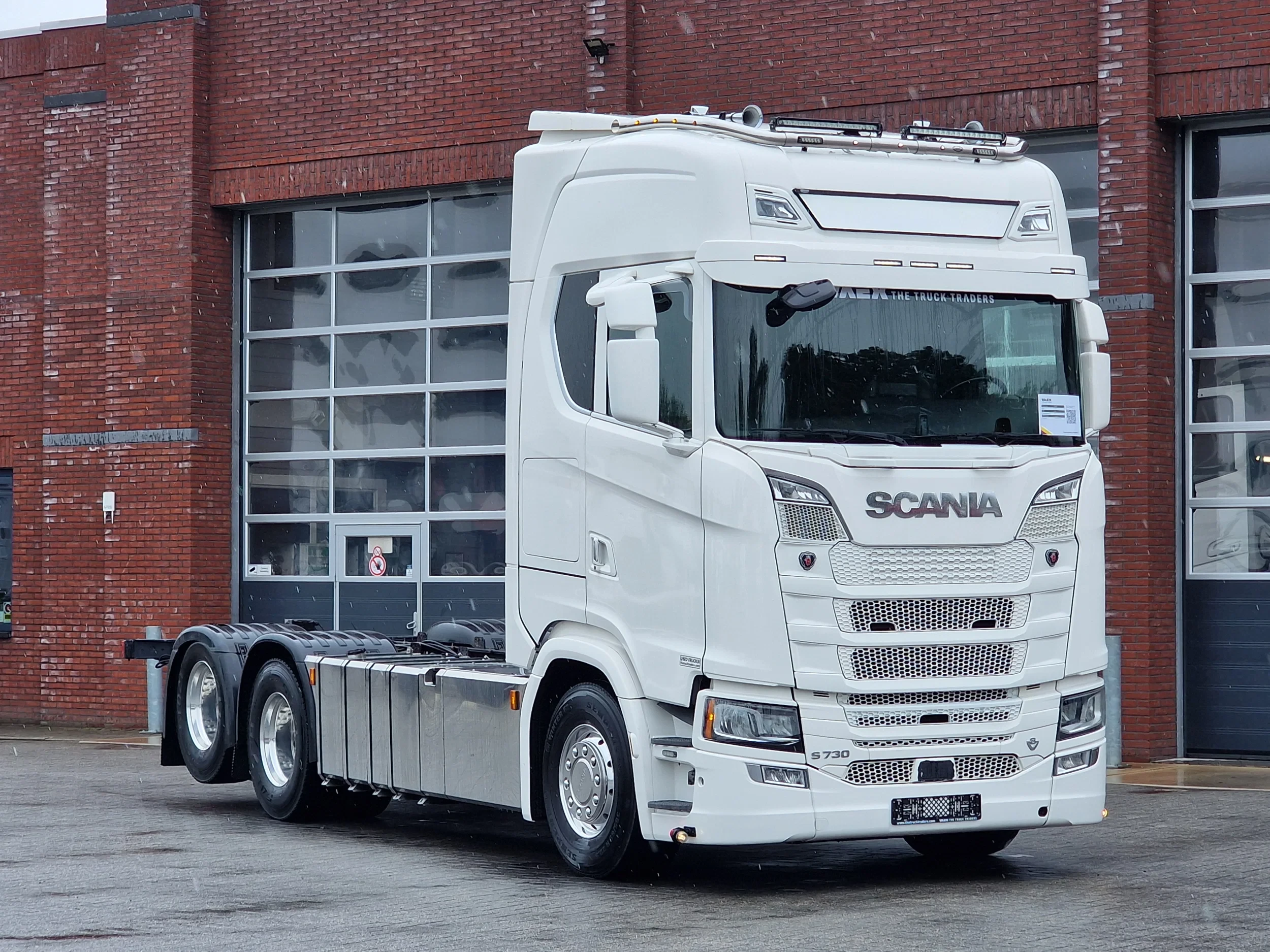 Scania S 2017 - S730 V8 NGS Highline 6x2 chassis - 4.15 WB - Retarder - Full air - Leather - Navi afbeelding 1