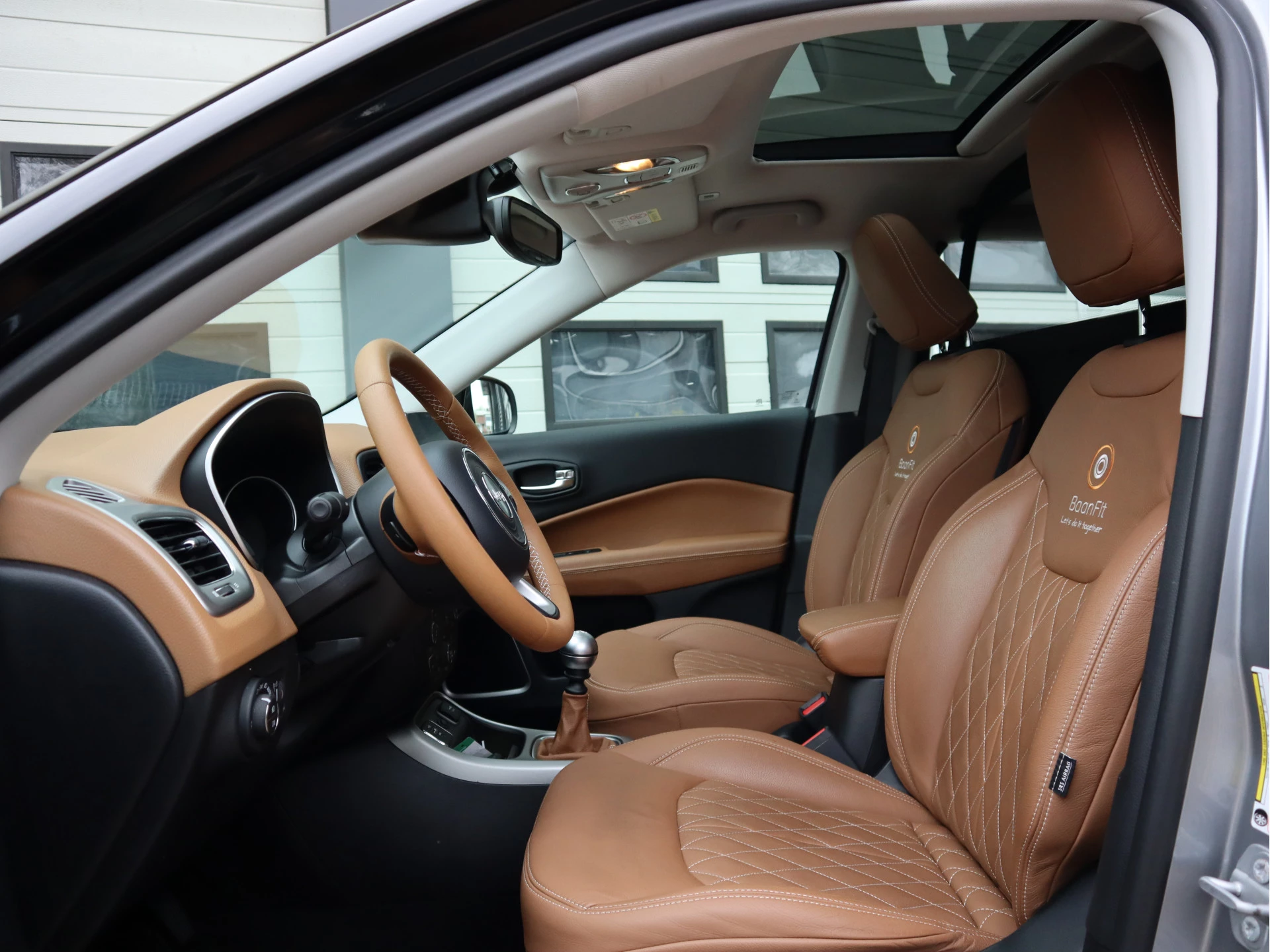 Jeep Compass 2019 - 1.4 MultiAir 141pk Trailhawk - Grijs kenteken - Pano - Cruise afbeelding 14