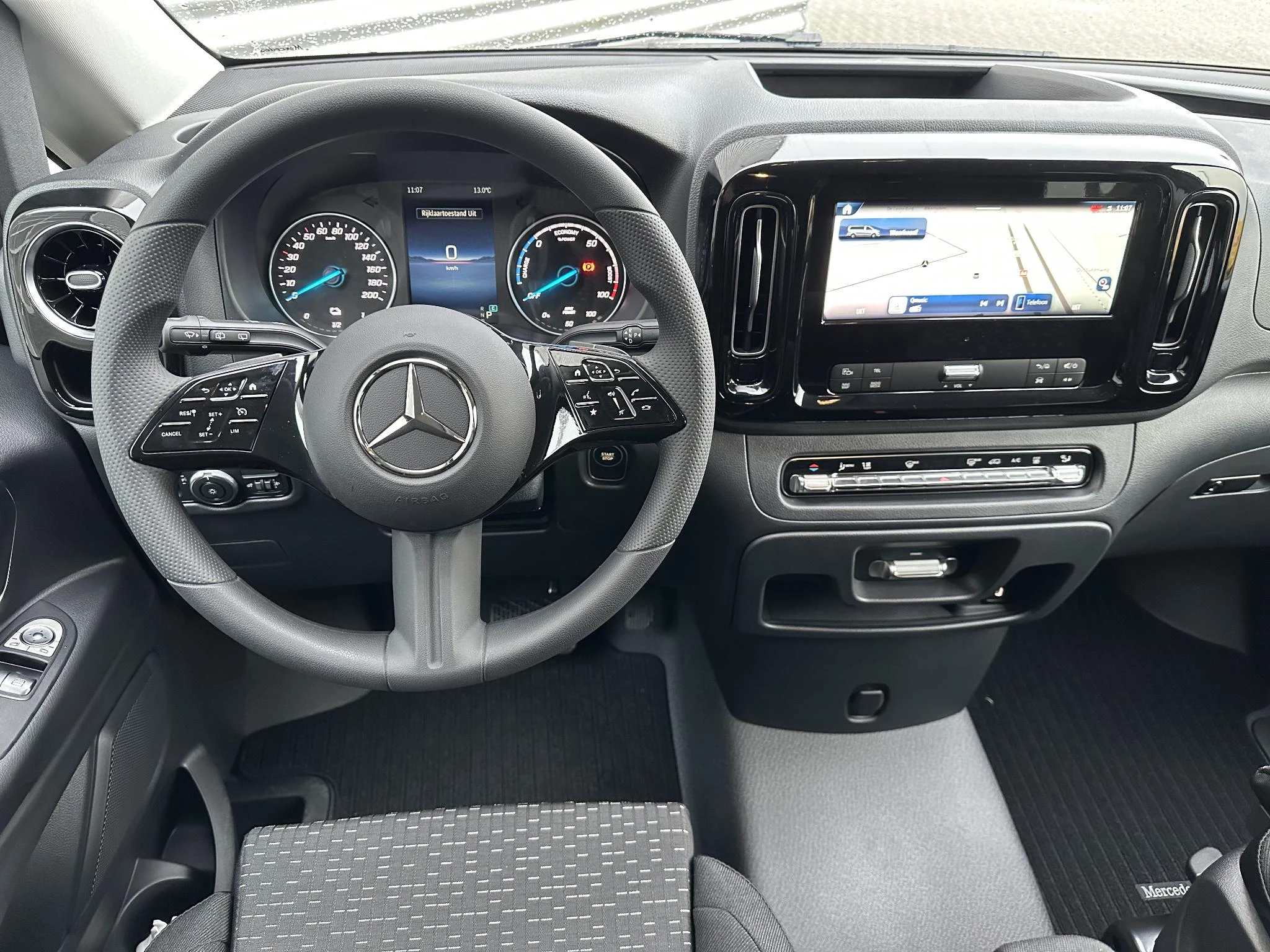 Mercedes-Benz eVito 2025 - Tourer 129 PRO L3 90 kWh Full Options 8-Persoons imagen 6