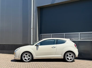 Alfa Romeo MiTo 2013 - 0.9 TwinAir Distinctive bj.2013 Leder|Clima|Nap. afbeelding 2 miniatuur