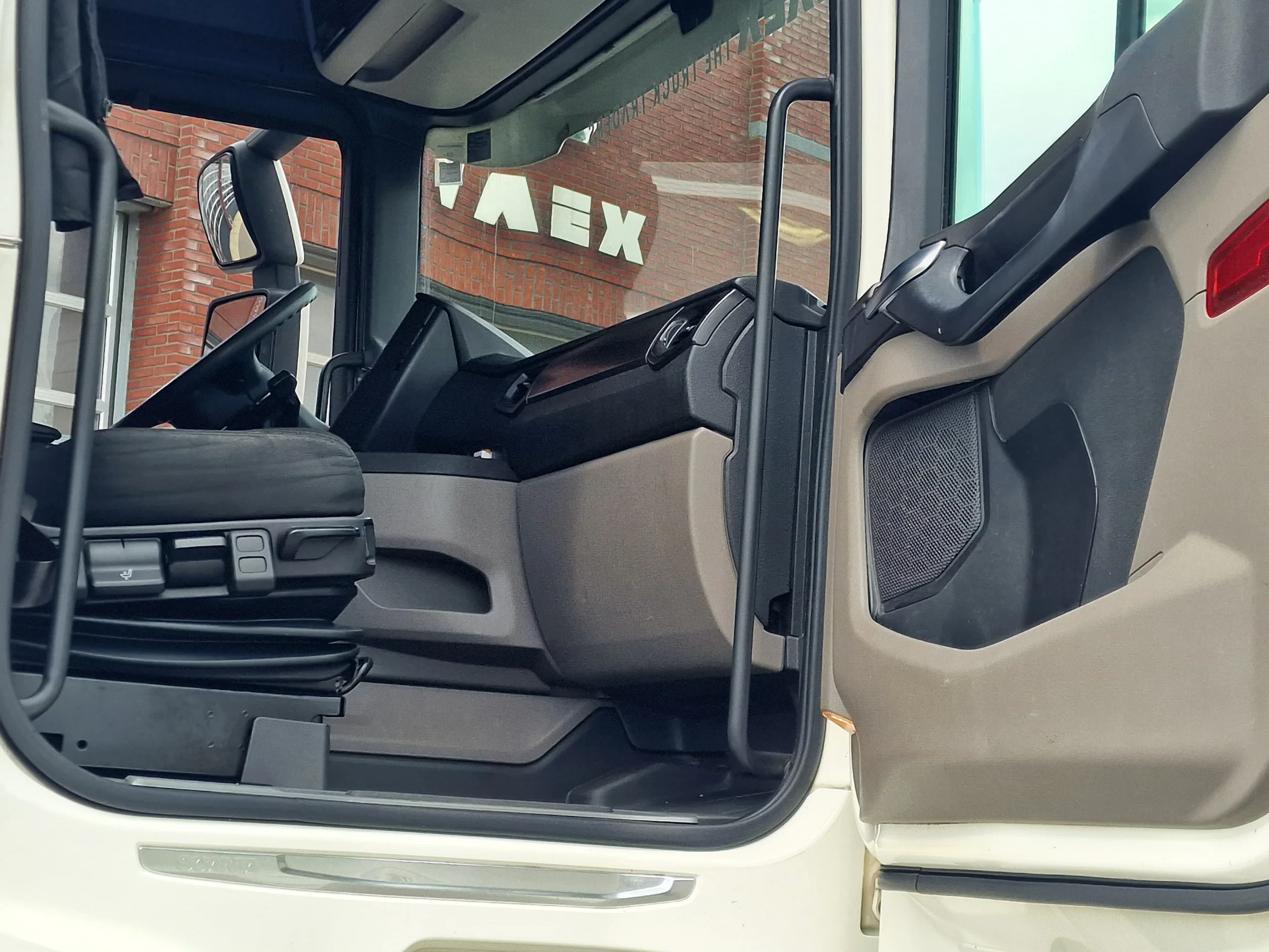 Scania R 2019 - R520 V8 NGS retarder - steel / air - navi - fridge afbeelding 23