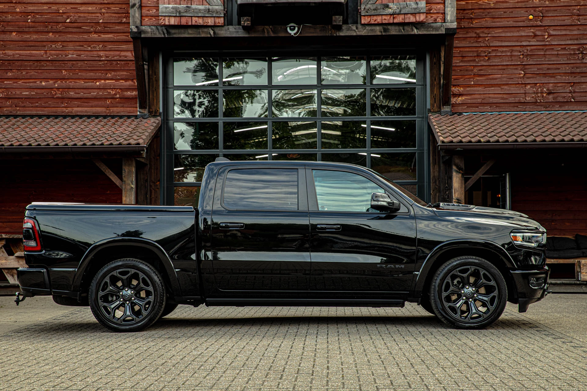 Dodge Ram 1500 2023 - Limited image 5