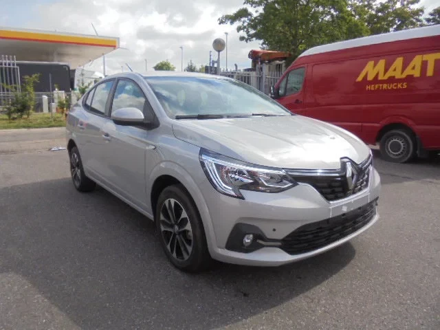 Renault TALIANT 2025 - 1.0 TURBO NEW TAX FREE afbeelding 3