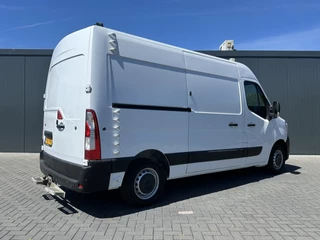 Renault Master 2021 - 2.3 dCi 150 PK / L2H2 / TREKHAAK / CAMERA / AIRCO / CRUISE / 2.500 KG AHG imagem 3