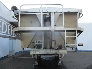 Stas N/A 2004 - 2 Axle Tipper Trailer , Spring Suspension, Drum brakes bild 6