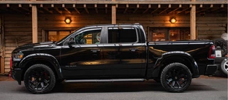 Dodge Ram 1500 2024 - 5.7 V8 Laramie Night immagine 4