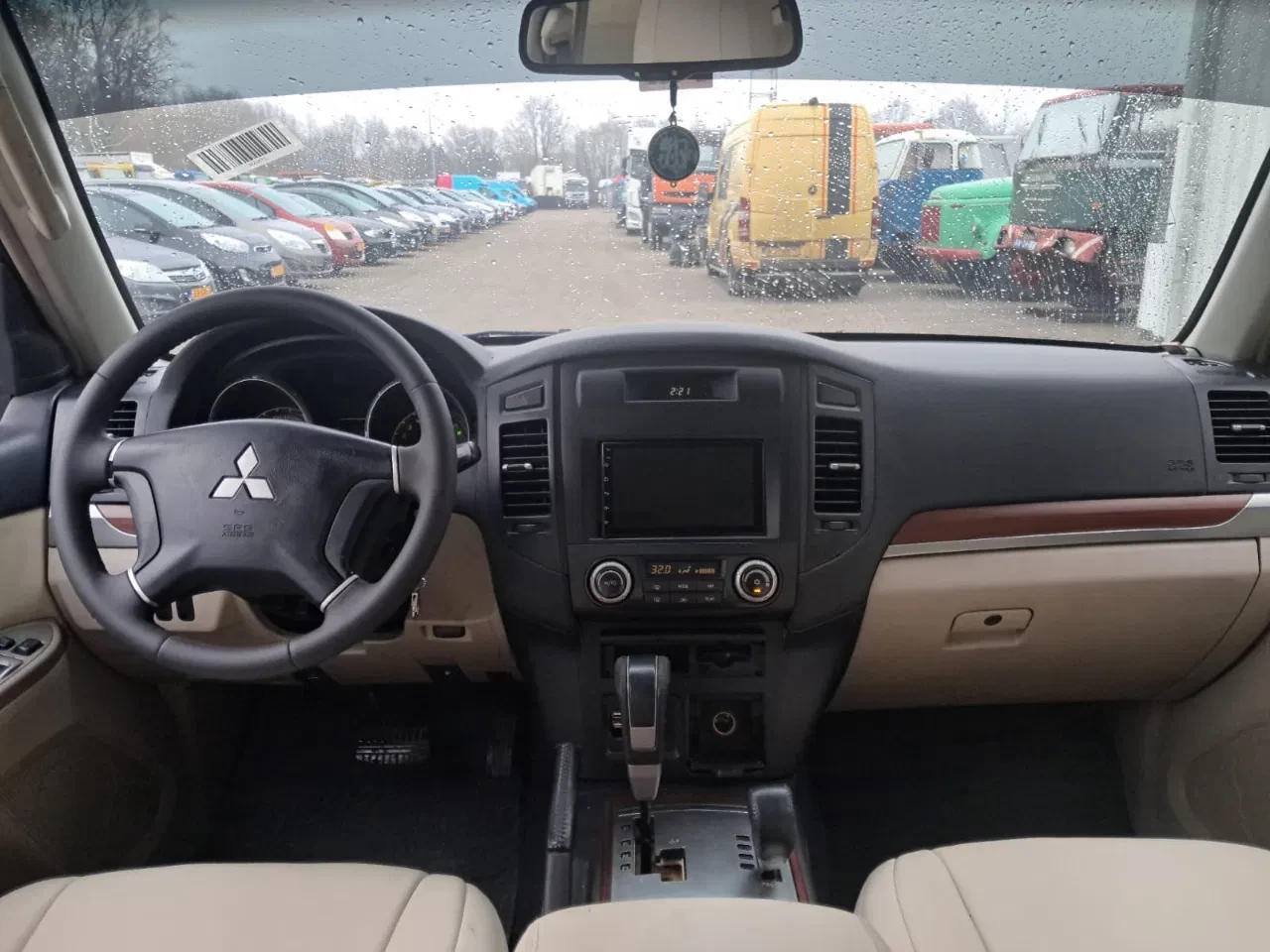 Mitsubishi Pajero 2007 - GLS 3.5 - V6 , 4x4 , 7 Pers., Full Option obrázek 9
