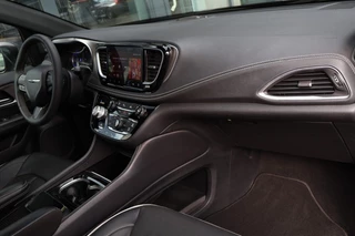 Chrysler Pacifica 2023 - 3.6i V6 Hybrid LIMITED S PHEV 7 - Persoons / Plug In Hybrid afbeelding 27