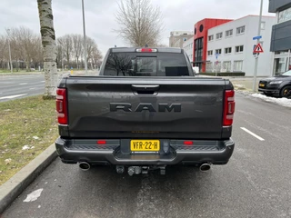 Dodge Ram 1500 2020 - 5.7 V8 4x4 Crew Cab Laramie Sport package image 10
