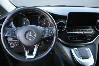 Mercedes-Benz V-Class 2024 - 300d Lang DC Edition obrazek 16