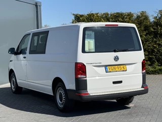 Volkswagen Transporter 2020 - 2.0 TDI / L2H1 / 6-PERS DUBBELE CABINE / ZEER NETJES / ACHTERKLEP / INRICHTING / CRUISE imagen 5