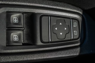 Renault Trafic 2023 - 2.0 dCi 130 L2H1 | 3-Zits | LED | Cruise | Airco image 28