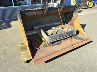 Pladdet N/A 2013 - Bucket SG840NX2100, Quickcoupler SMP100 obrazek 15