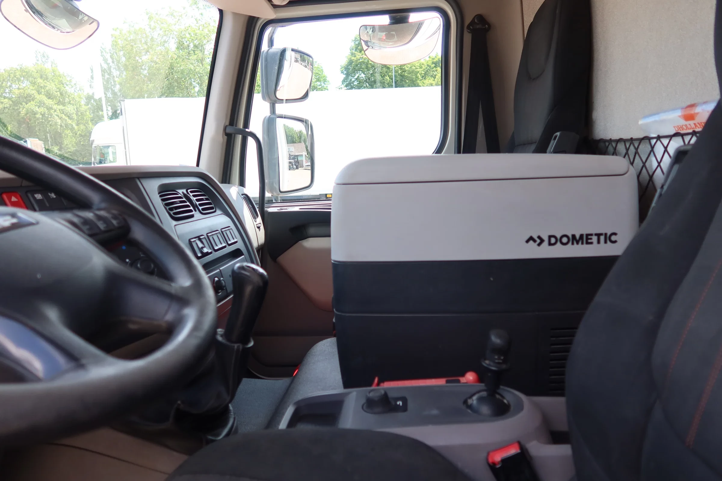 DAF LF 210 2019 - FA Bakwagen + Dhollandia 1500 kg изображение 6
