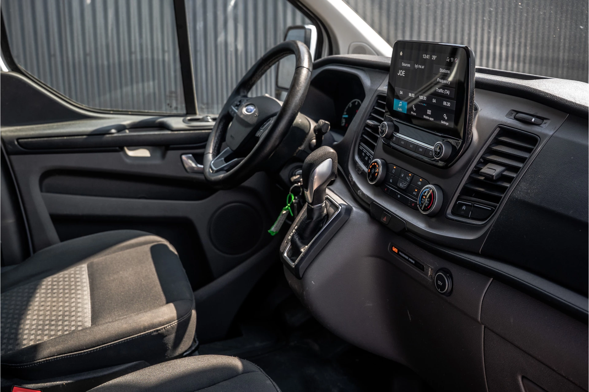 Ford Transit Custom 2020 - 2.0 EcoBlue L1H1 | 3-Zits | Automaat | LED | 1e Eigenaar | Cruise | Camera | PDC | Airco afbeelding 2