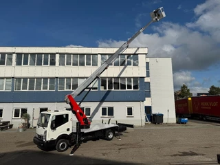Nissan Cabstar 2015 - N/A image 24