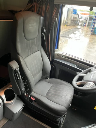DAF XF480 2018 - SuperSpaceCab 4X2 *Volumen-SZM*verst. Sattelplatte*Dachklima*Volluft* obrazek 46
