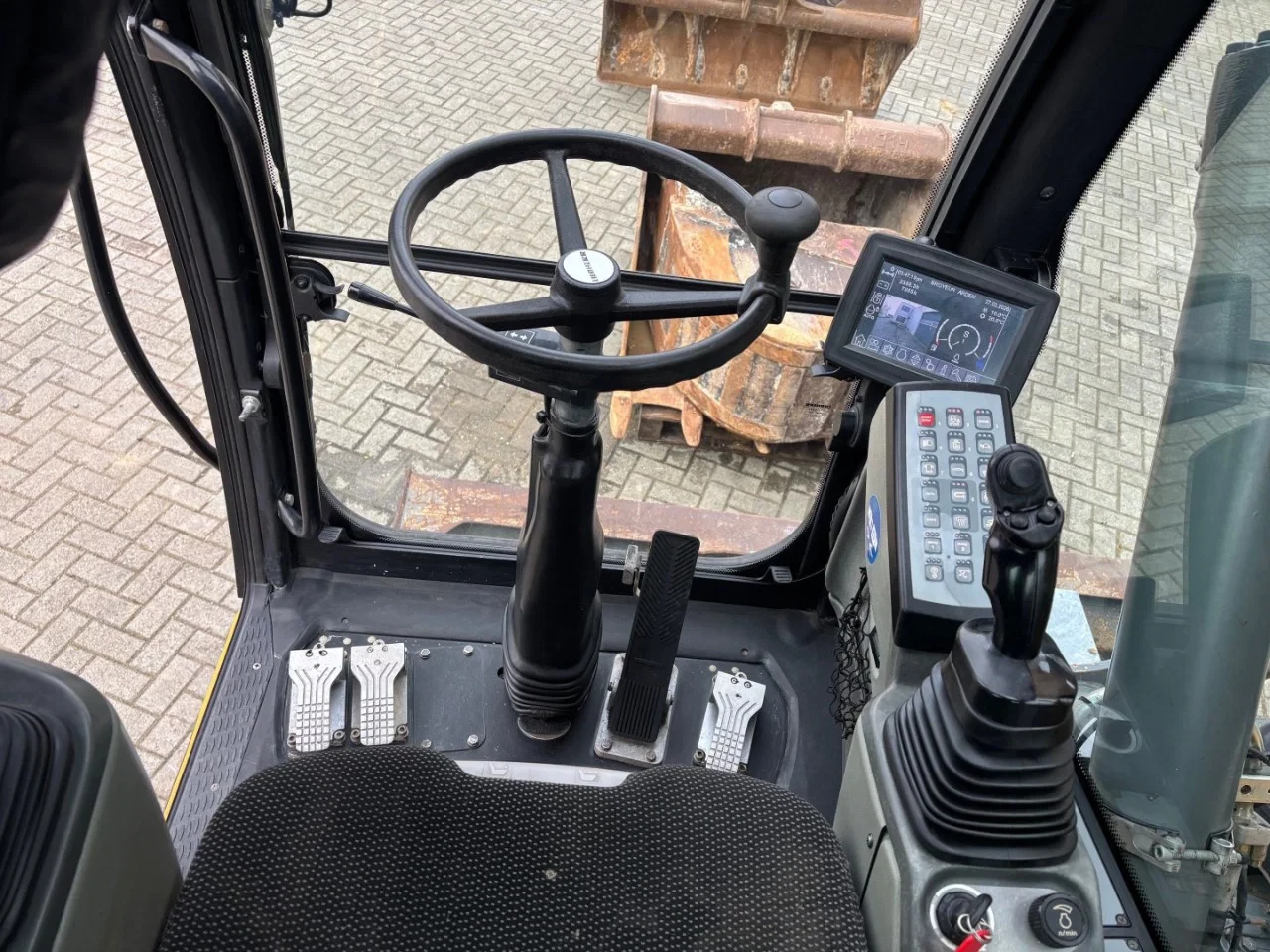 Liebherr 2017 - A 914 Litronic, 2017 Year only 7955 Hours! Incl. 3x buckets!! Bild 6