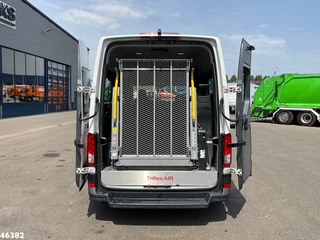 Volkswagen Crafter 2020 - E-Crafter 100% Elektrisch 9 persoon + 2 rolstoelvervoer bild 4