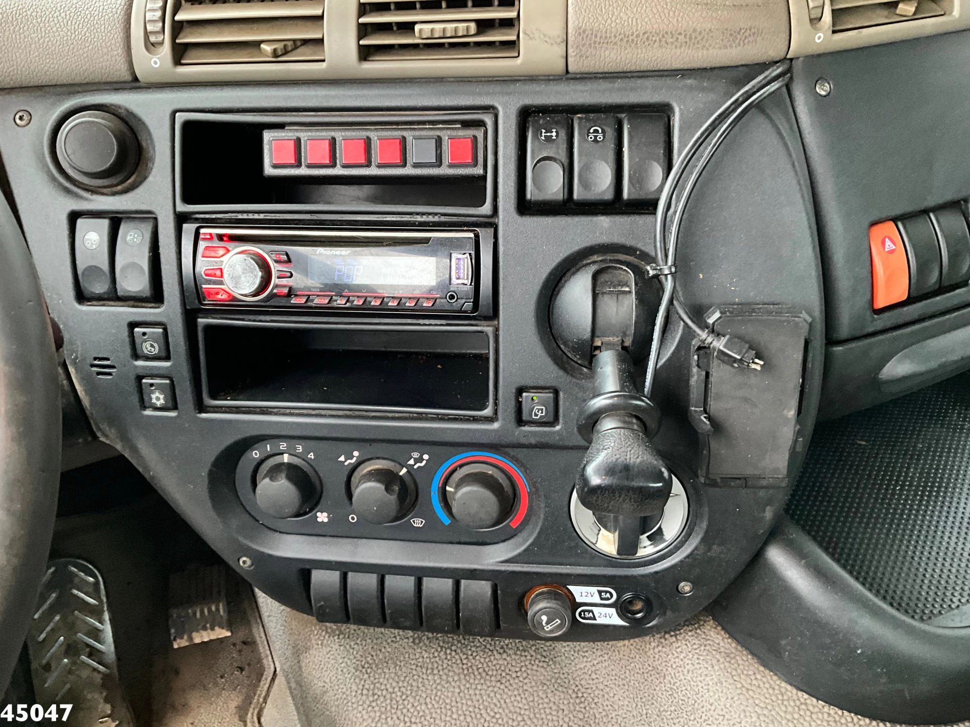 DAF 85 2009 - FAN CF 410 Hyvalift 18 Ton portaalarmsysteem изображение 12