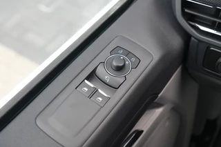Ford E-Transit Custom 2026 - 320 L1H1 Limited 71 kWh 218pk - Keyless - Stoelverwarming - Camera - Carplay - Rijklaar obrazek 18