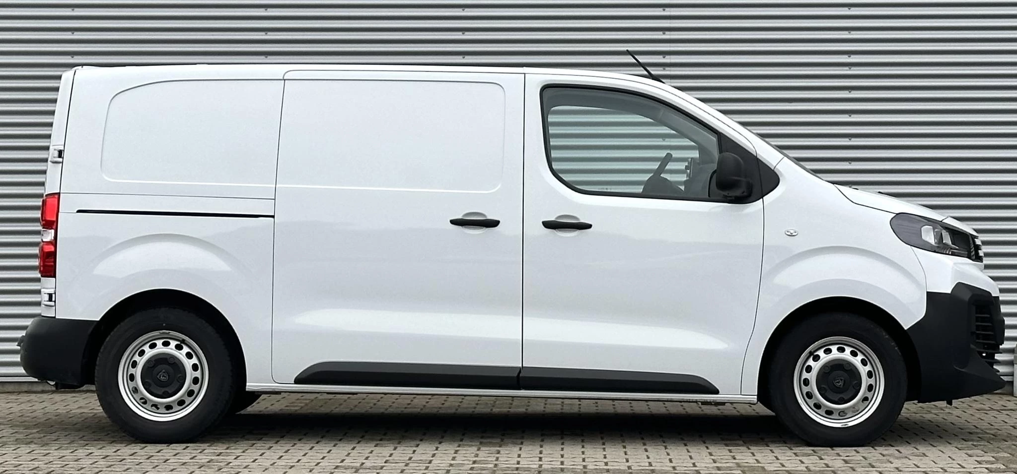 Peugeot Expert 2024 - 2.0 BlueHDi 145 PK L2 Automaat Nieuw model image 9
